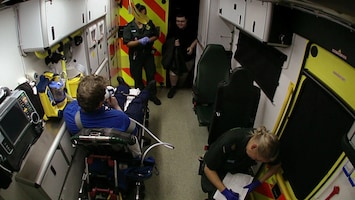 Ambulance UK Afl. 3