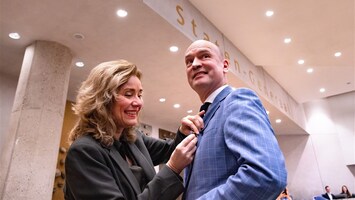 Gert-Jan Segers bij afscheid van Tweede Kamer: 'Het is retezwaar'