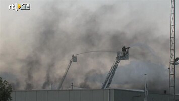 RTL Nieuws Brand bij afvalverwerker, stankoverlast