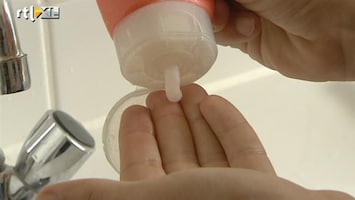 RTL Z Nieuws De plastic bolletjes worden uit uw tandpasta gehaaald