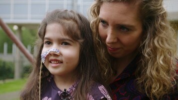 Loulou (5) moet overleven met kunsthart: 'Wil naar de Efteling'