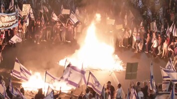 In beeld: protest tegen Netanyahu's hervormingen bereikt kookpunt