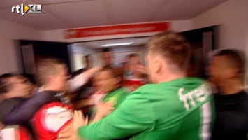 Editie NL Opstootje tussen spelers PSV en Feyenoord
