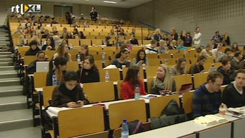 RTL Z Nieuws Staatssecretaris: De studiebeurs voor studenten in het buitenland moet worden beperkt