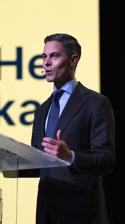 Jetten van podium gehaald