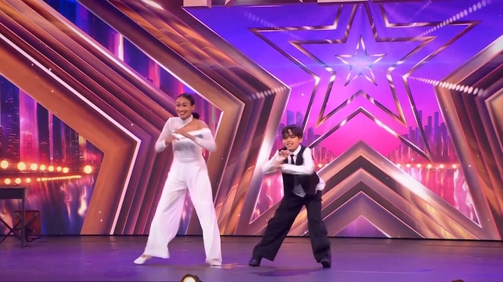 Jens_Mama_Dance raakt jury met bijzondere band tussen moeder en zoon