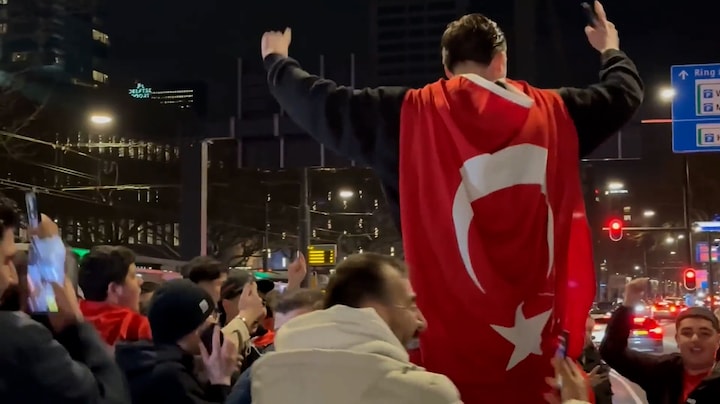 Vreugde bij Turkse voetbalfans, Turkije plaatst zich na 24 jaar weer voor het WK