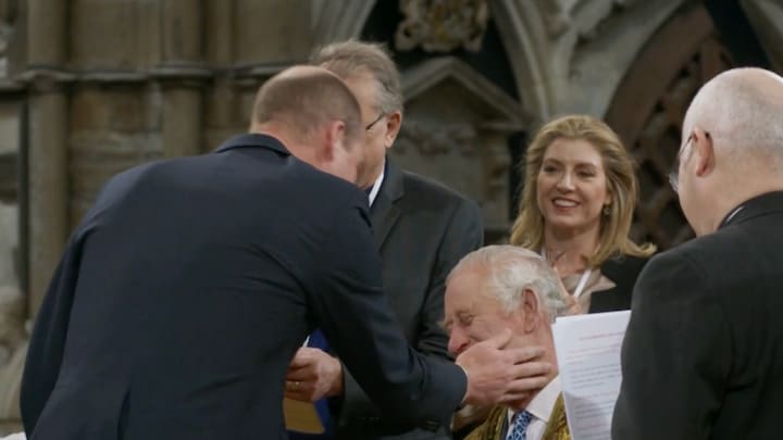 Koning Charles geeft bijzonder kijkje achter de schermen van kroning in documentaire 