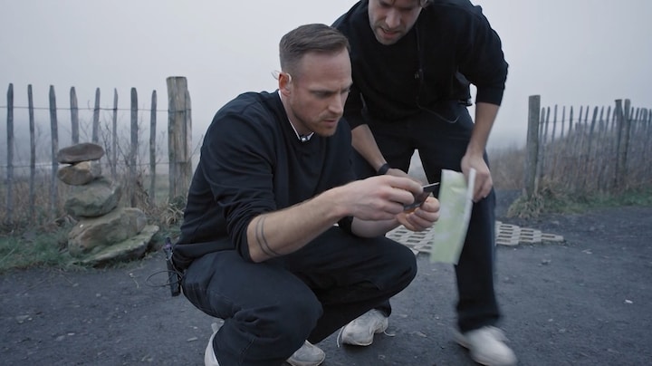 Mastermind Daan Schuurmans zet dwaalspoor uit voor StukTV tijdens vlucht