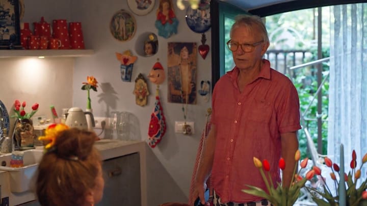 Paul uitgescholden door buurvrouw in Daar Gaan Ze Weer 