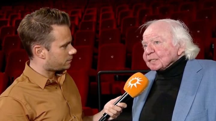 Aad emotioneel tijdens première documentaire Bassie & Adriaan