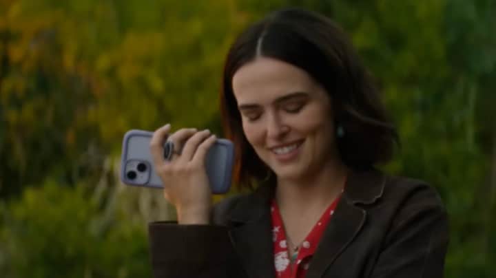 Zoetsappige Netflix-romcom Voicemails for Isabelle heeft emotionele lading
