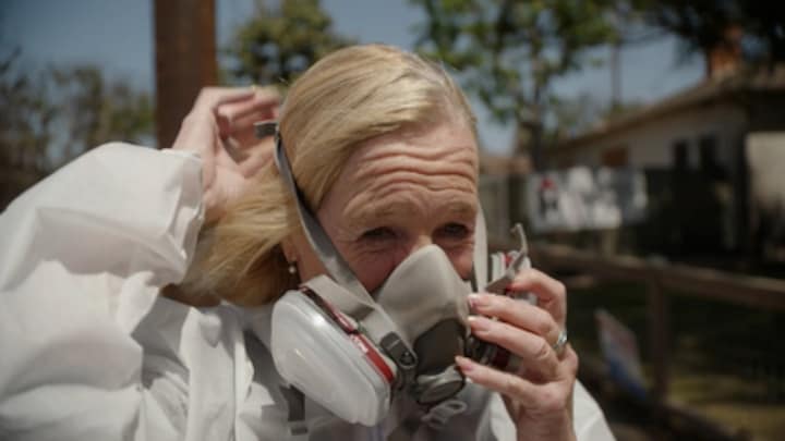 Na de brand in LA staat huis Lynn nog overeind, maar nu zit het vol gif