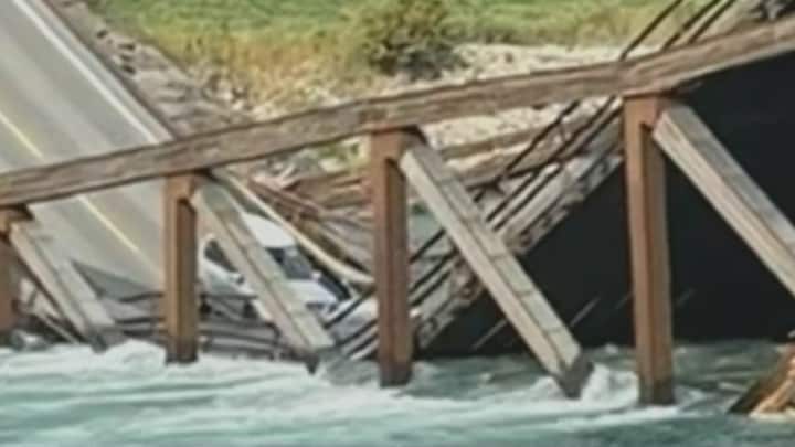 Korte brug in Noorwegen stort in, mensen uit puin gered