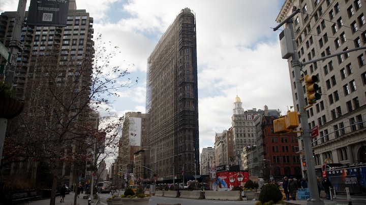 Voetgangers ergeren zich rot: gebouwen New York soms wel 15 jaar in de steigers