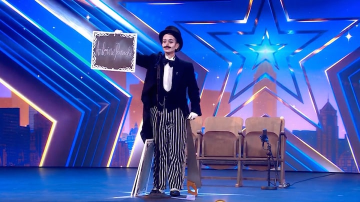 Drag King Antoine Panaché verrast jury met onthullende act