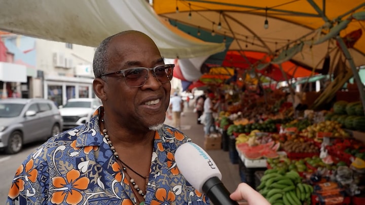 Drijvende markt Curaçao draait op Venezolaanse boten, maar hoe lang nog?