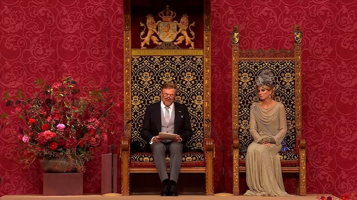 Koning in Troonrede: 'Niet nog meer tegenover elkaar staan'