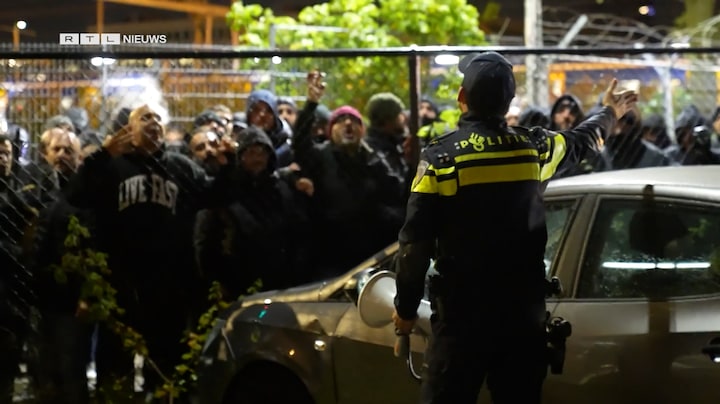 Zo werden 180 Napoli-supporters ingesloten en opgepakt