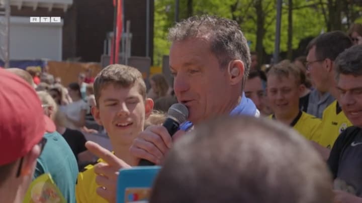 John de Bever straalt op voetbalfeest verstandelijk gehandicapten