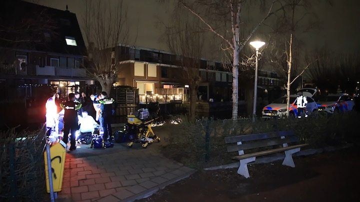 Bij 112 Vandaag: 16-jarige jongen overleeft messteken niet in Den Hoorn