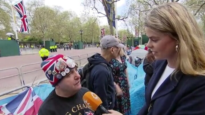 Royalty-fans kamperen al dagen voor Buckingham Palace 