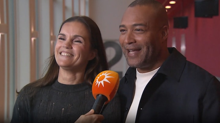 Everon Jackson Hooi schiet vol tijdens interview met GTST-collega Marly van der Velden: 'Delen veel met elkaar' 