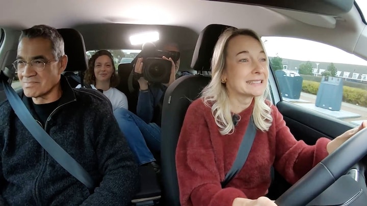 Karolina heeft door rijangst al 12 jaar niet gereden, maar stapt nu tóch de auto in