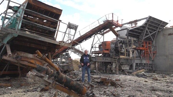 Bevrijd, maar totaal verwoest: zo ziet Oekraïens dorp er nu uit