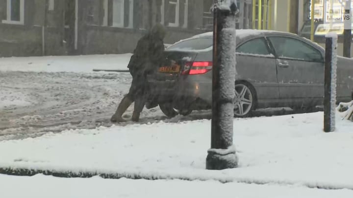 In beeld: storm Bert richt schade aan in Groot-Brittannië en Ierland