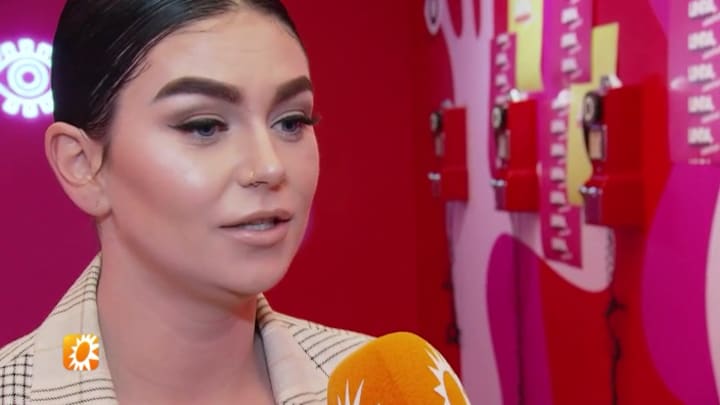 Roxeanne Hazes reageert op commotie André en Bridget