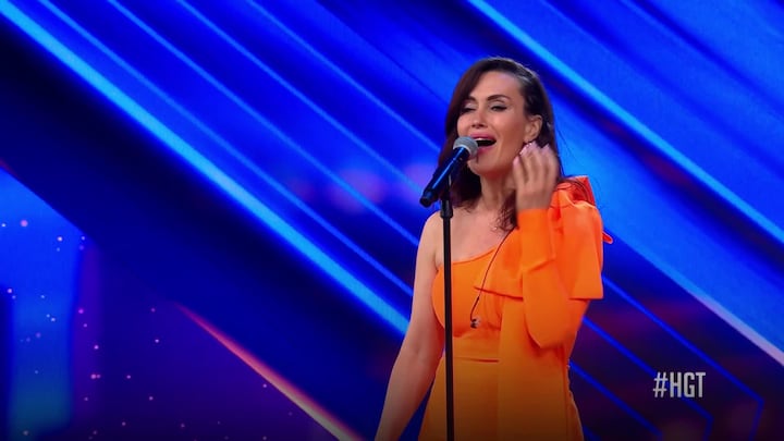 De Armeense Mariana zingt Hazes ‘Zij gelooft in mij’ 