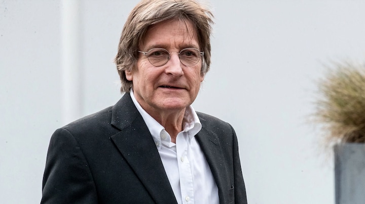 Van stem van Ernie tot abstracte kunstenaar: het leven van Wim T. Schippers 