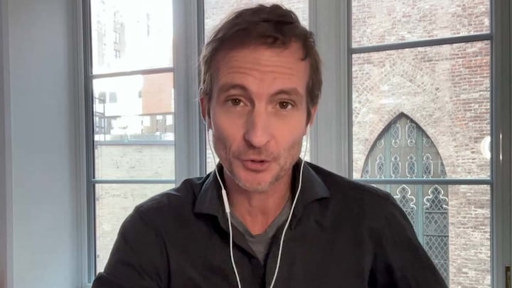 Michiel Vos vertelt je of je op moet blijven voor Grammy Awards