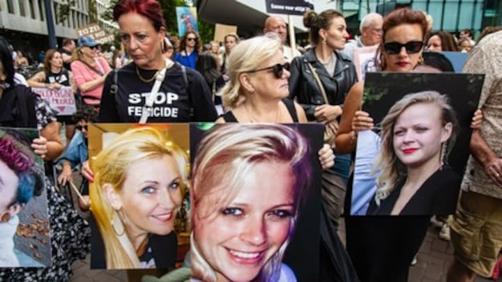 Zeker duizend mensen bij mars tegen femicide in Rotterdam
