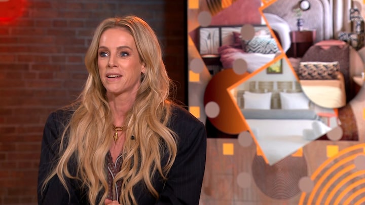 Het hoofdbord is de eyecatcher van de slaapkamer: 'Echt een hotelgevoel' 