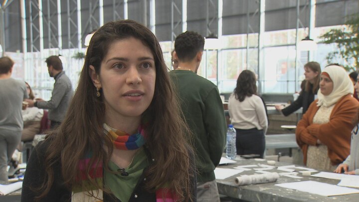 Studenten helpen aardbevingsslachtoffers: 'Ik heb ook familie verloren'