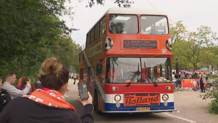 EK-gekte komt op gang: grote oranjestoet onderweg naar Duitsland