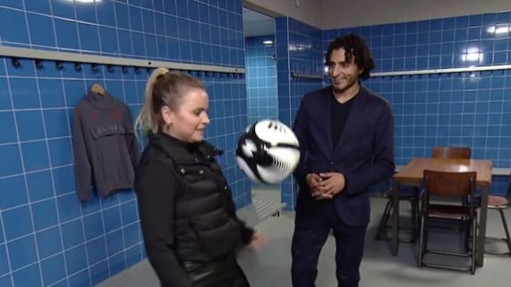 Soufiane Touzani onder indruk van voetbalkunsten Fatima 