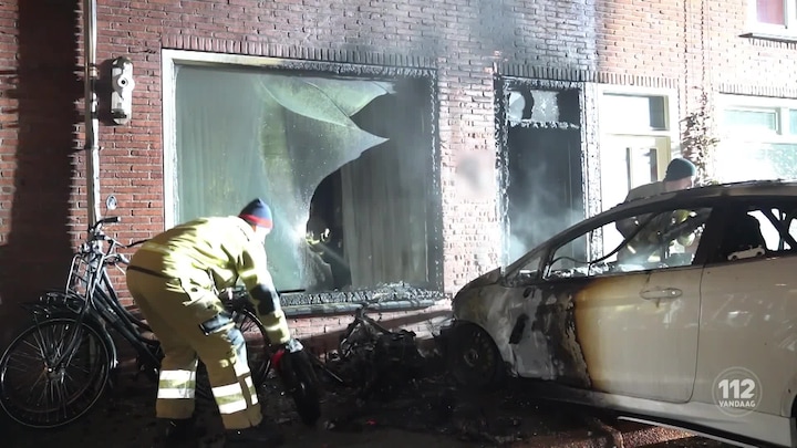 Brandende auto rijdt tegen huis in Den Bosch aan