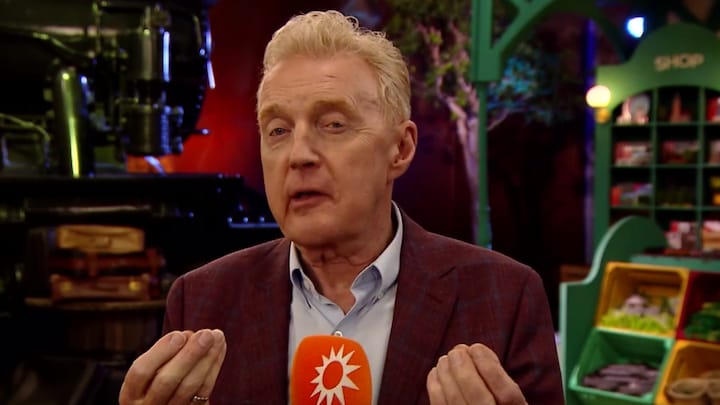 André van Duin geeft unieke rondleiding op set nieuw programma