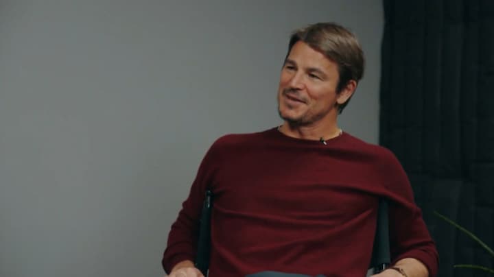 Hollywoodhunk Josh Hartnett beleeft 25 jaar na Pearl Harbor tweede jeugd 