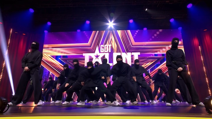 Distrikt verrast met gemaskerde dansact tijdens Got Talent-audities