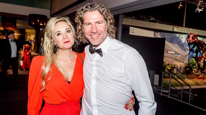 Wat speelt er tussen Sonja Bakker en haar partner?