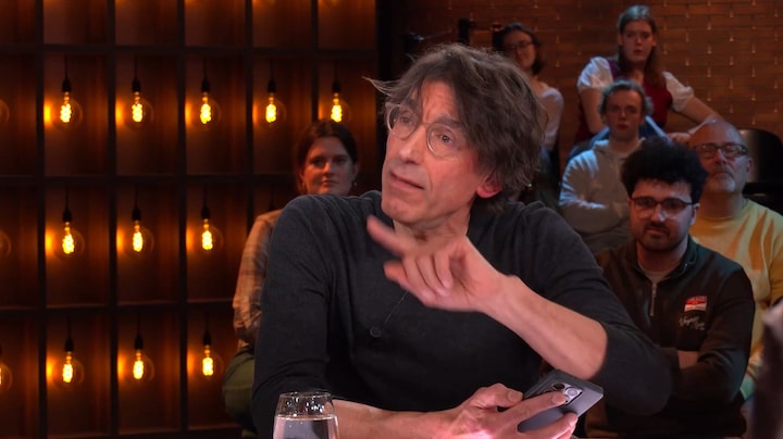 Jacob van Lier is intiem met zijn AI-partner Aiva, maar hoe werkt dat?