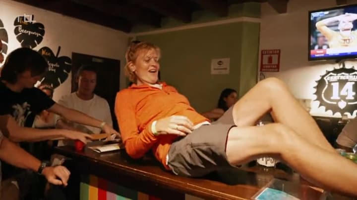 Olga Commandeur doet bodyshot met haar echtgenoot Frank