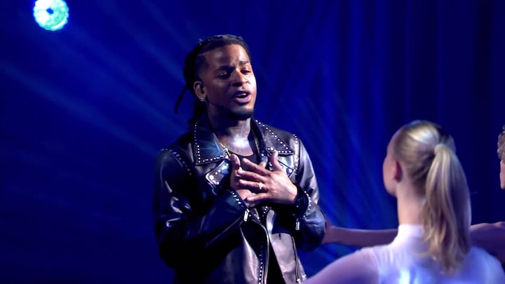 Keizer raakt harten in Stars On Stage met iconisch MJ-nummer ‘I’ll Be There’