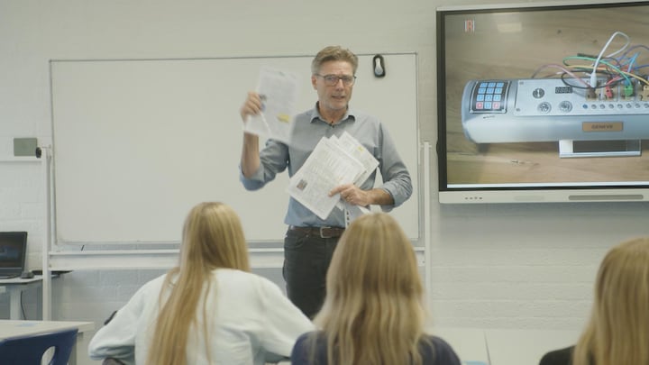 Jelte stapte op bij Shell en geeft nu les over energie en klimaat