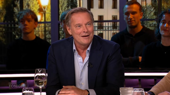 Vandaag Inside pakt de Gouden Televizier-Ring! Albert Verlinde feliciteert VI