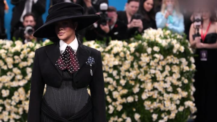 Rihanna steelt de show op Met Gala door aankondiging derde zwangerschap: 'Ik voel me goed'